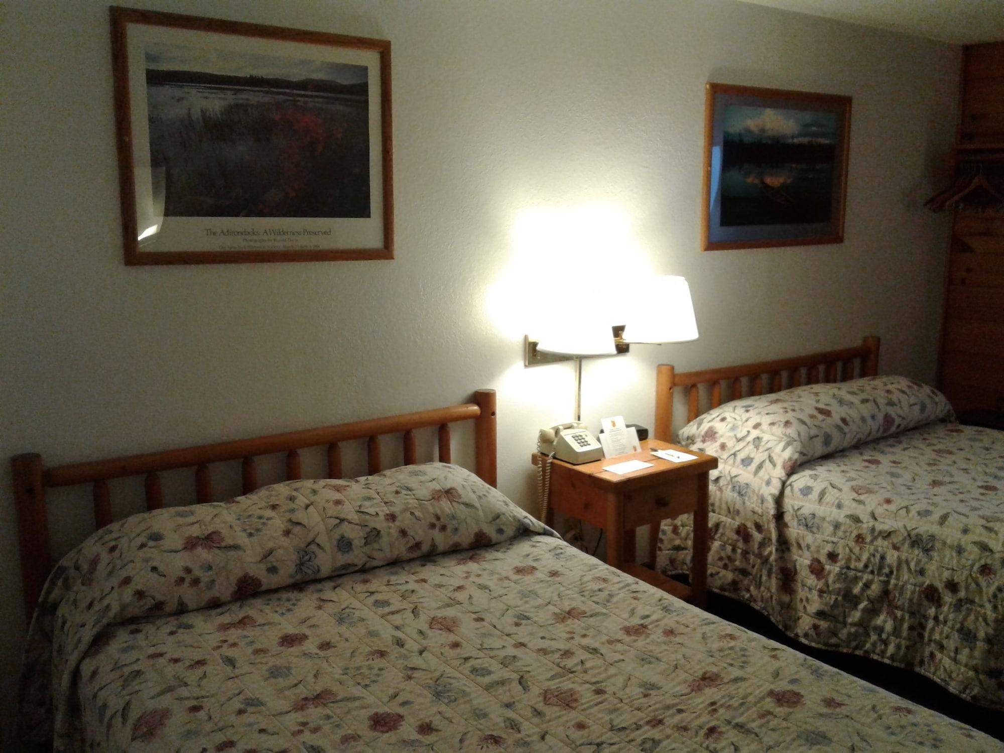 Super 8 By Wyndham Lake George/Warrensburg Area Екстериор снимка
