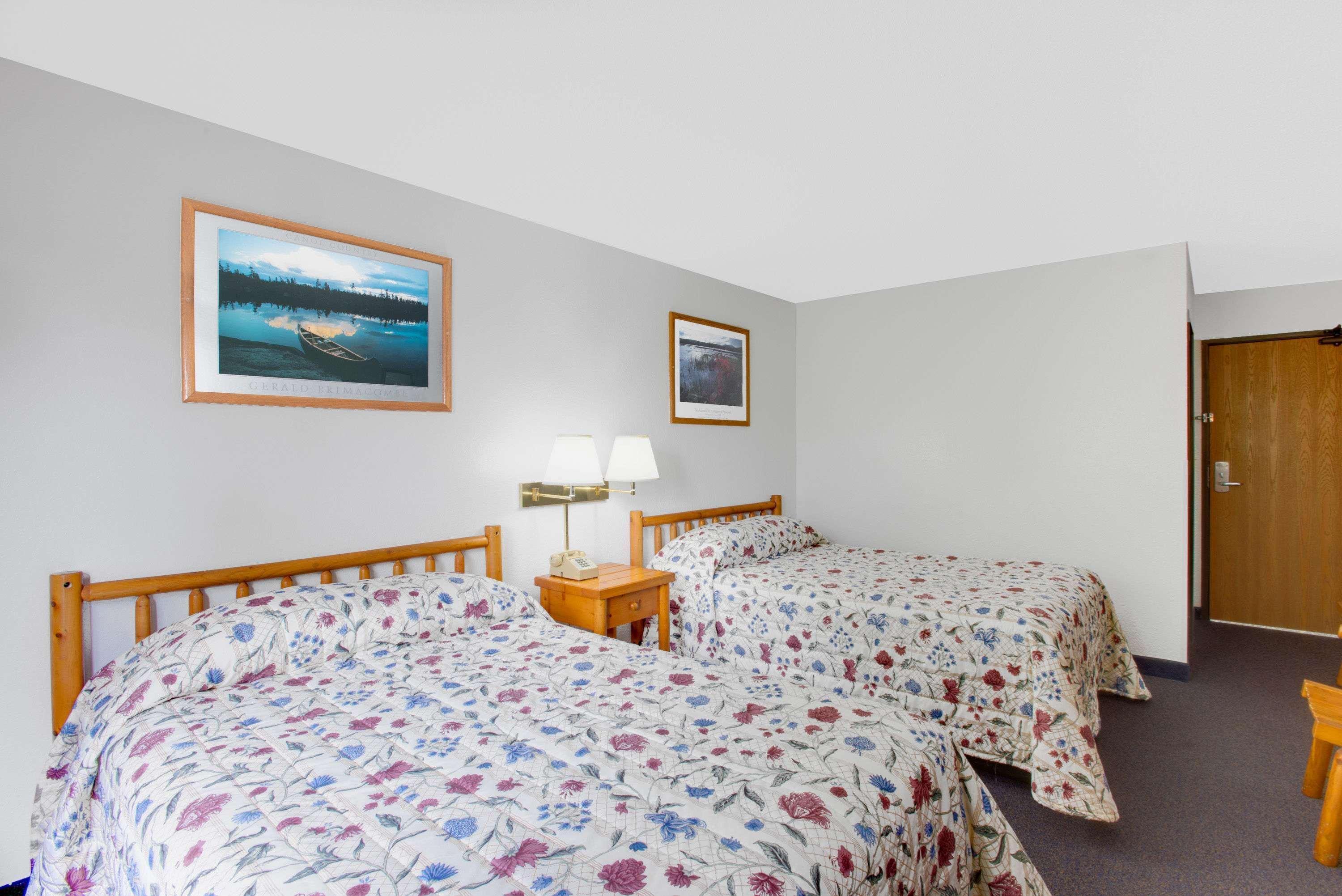 Super 8 By Wyndham Lake George/Warrensburg Area Екстериор снимка
